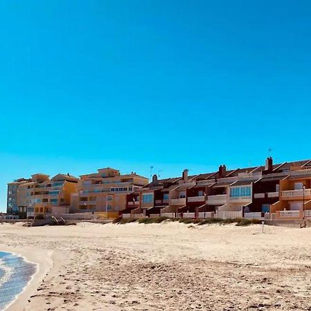 Вилла Modern Beachfront Townhouse Перельо Экстерьер фото
