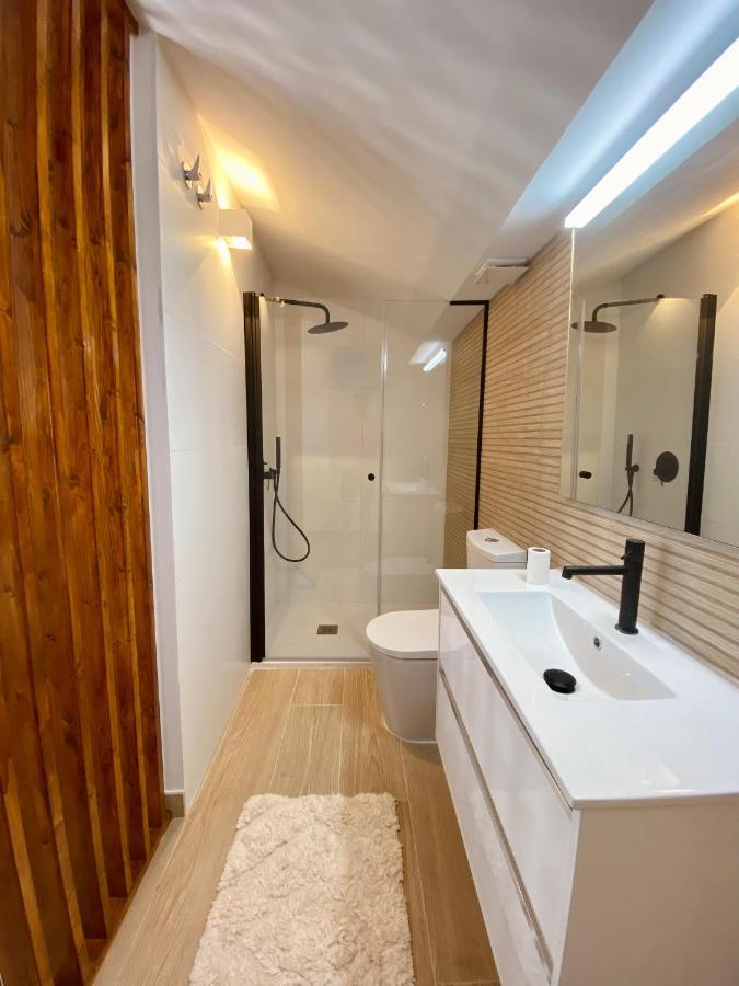 Вилла Modern Beachfront Townhouse Перельо Экстерьер фото